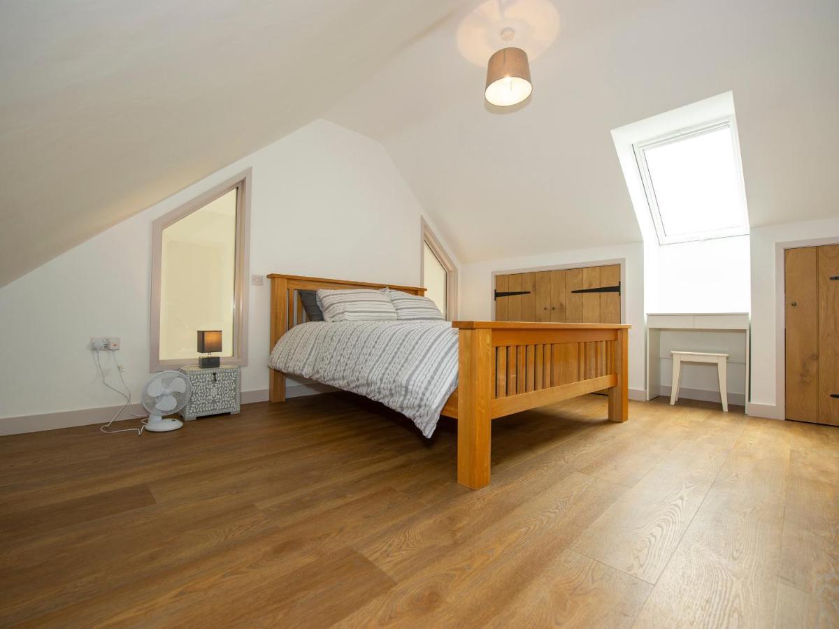 Starling Lodge Wedmore 外观 照片