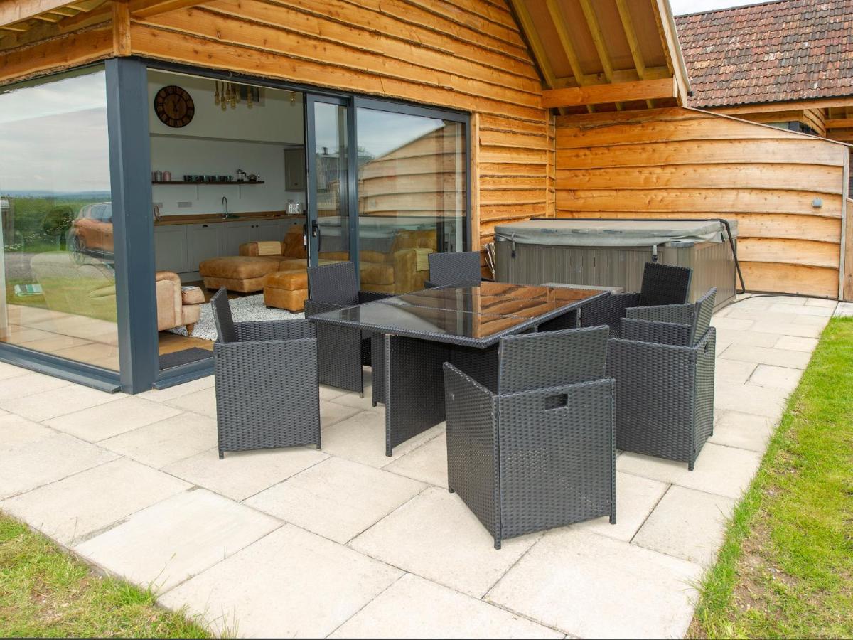 Starling Lodge Wedmore 外观 照片